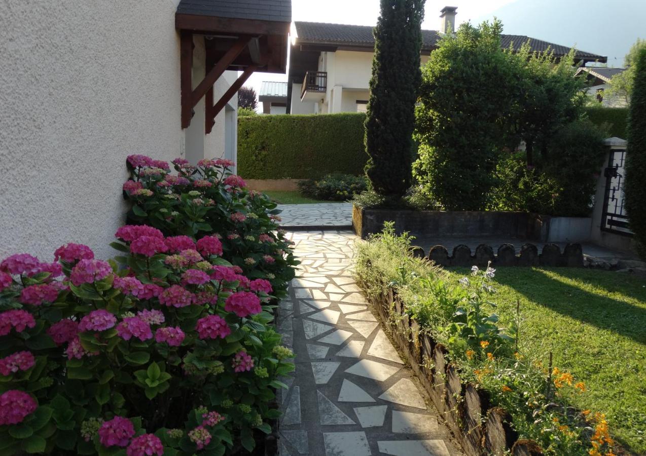 Chez Laurette Et Louis Bed & Breakfast Ужин Екстериор снимка